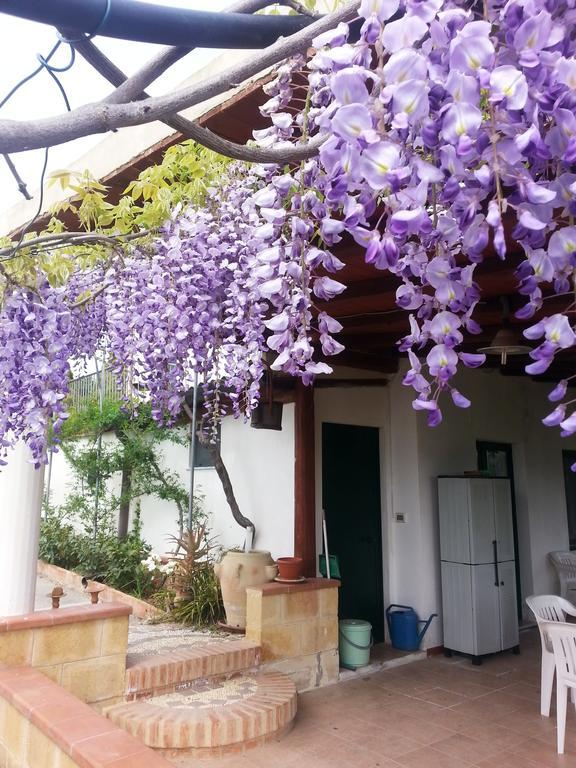 B&B La Casa Dell'Artista Assoro Екстер'єр фото